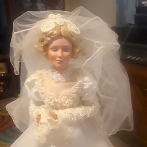 Aston Drake bride doll #92114 Monique